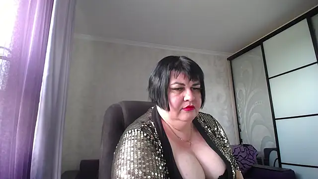 AlluringCurves live