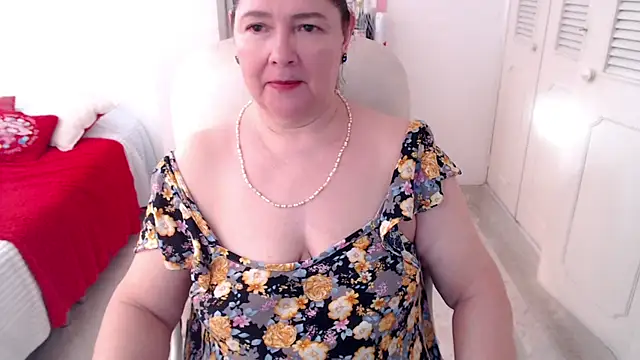 leonela_69 live