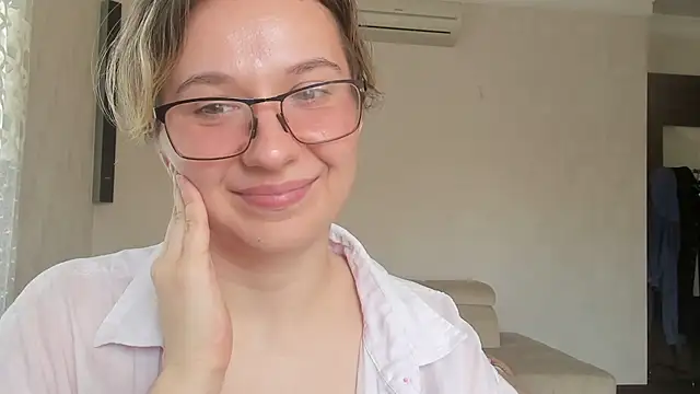 Lilith_lutherlow live