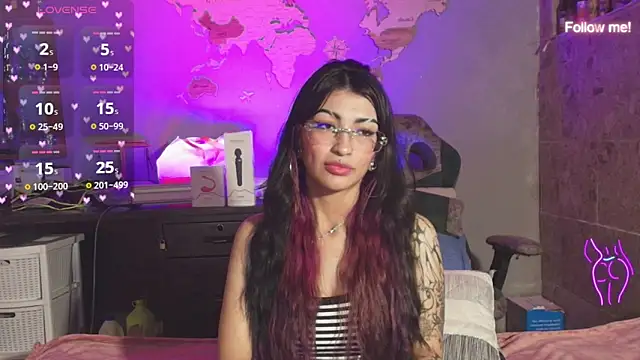 mia_devine_ live
