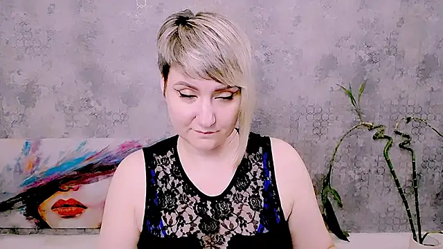 Djullia live