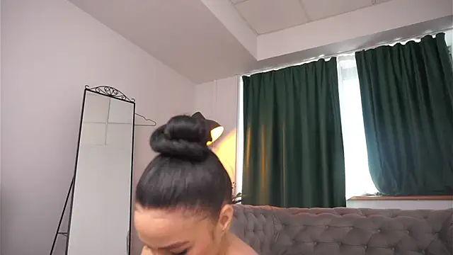 YaraCrave live