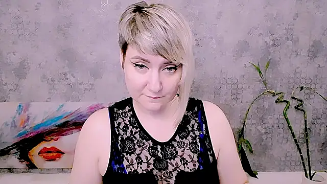 Djullia live