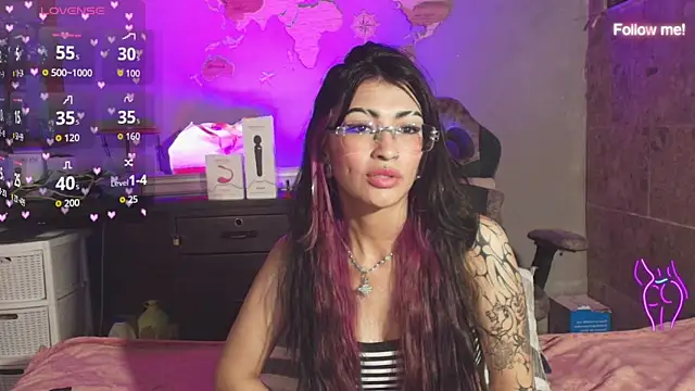 mia_devine_ live