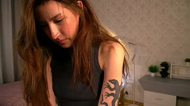 Sarah_rude live