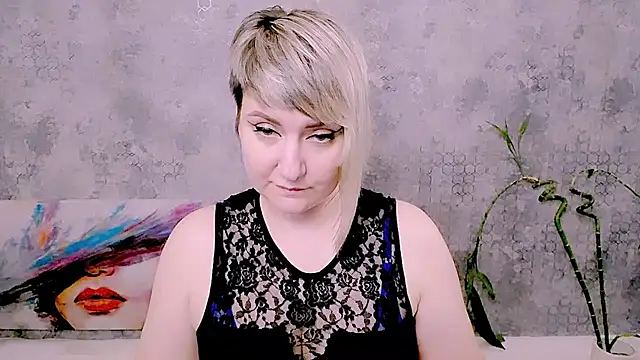 Djullia live
