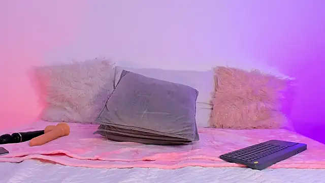 Sarahreid_1 live