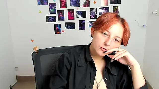 Dilara_Kiss_ live