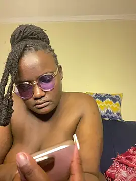 Bustyy_Bitch live