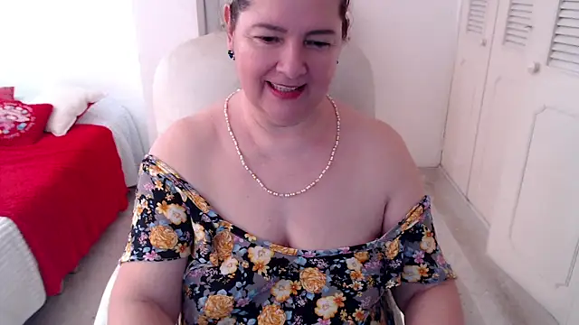 leonela_69 live