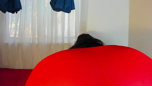 ThickLeeyanaXX live