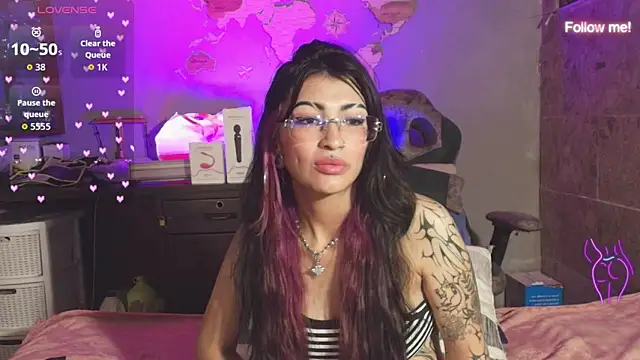 mia_devine_ live
