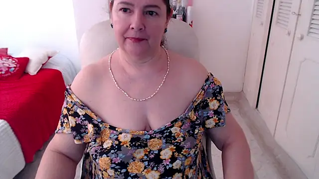 leonela_69 live