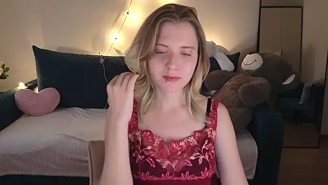 Viki_Charm live