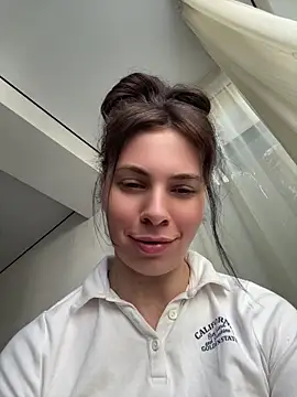 CurlyLara live