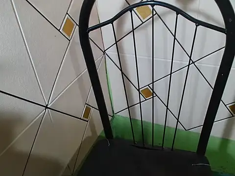 Sweetnastysquirtingcuum live