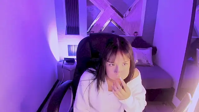 Hanna_Bloomm live