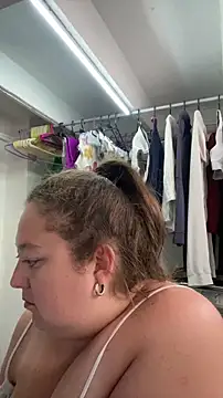 Chloee_Peach live