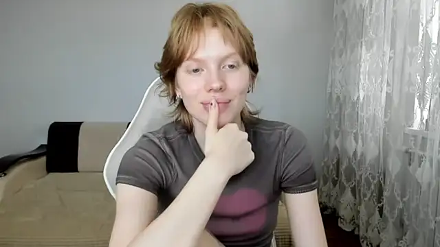 StellaDavis live
