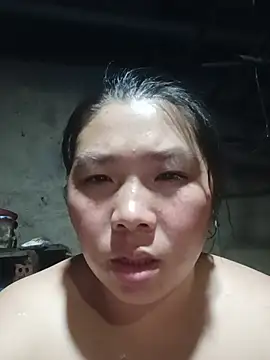 quynhkoolbae live