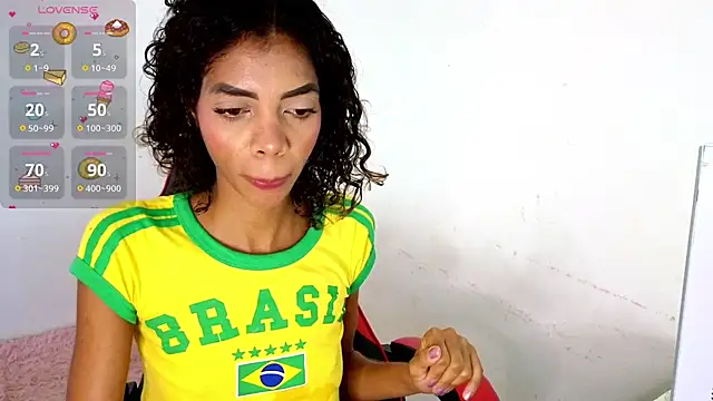 ElisaBoyer live