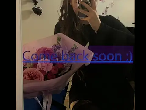 Josephine_Kiss live