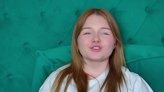 ElinaVale live
