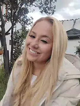 Angeel_white25 live