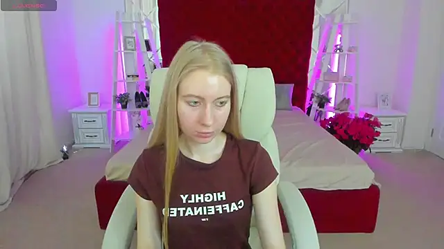 Alina_Blonde live