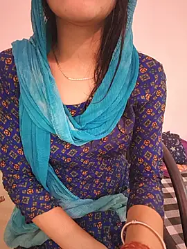 zoya_baby_ live