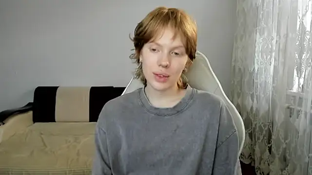 StellaDavis live