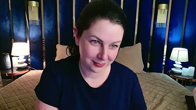 Nina_Stane live