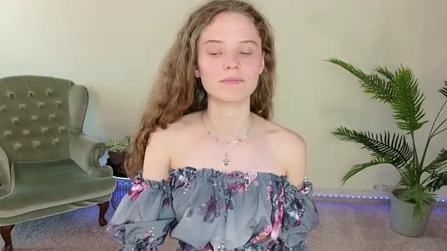 Mila_Stain live