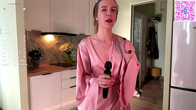 oopsnaked live