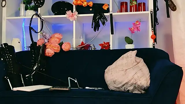 Ella__Kross live