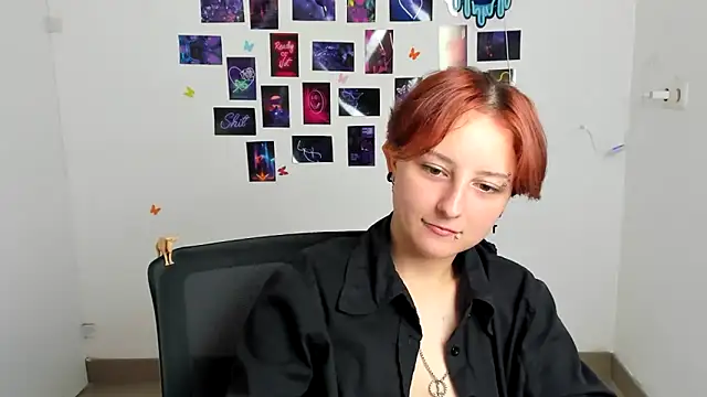 Dilara_Kiss_ live