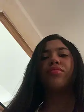 Lily_em live