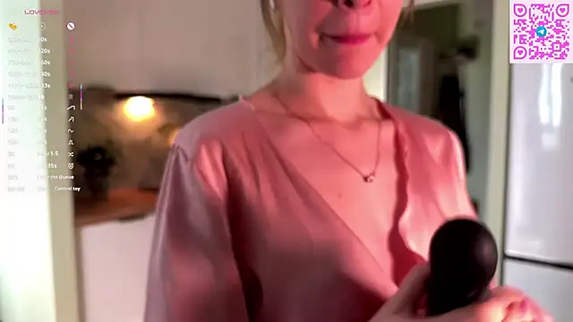 oopsnaked live