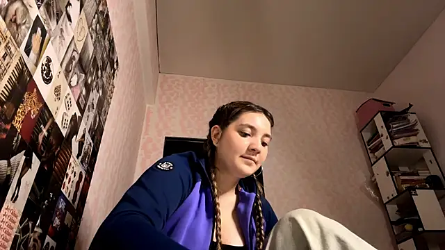 JanineThielman live