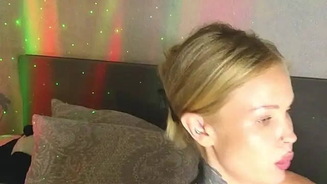 Erotic_Ann live
