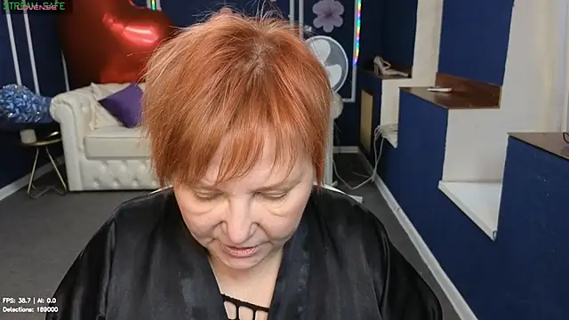 Kira_Kenett live