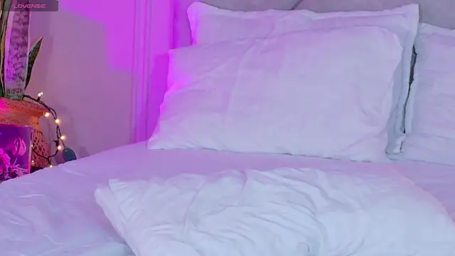 EmmaWilliammss live