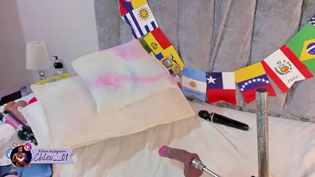 Chleo__ live