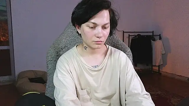 esajukyy live