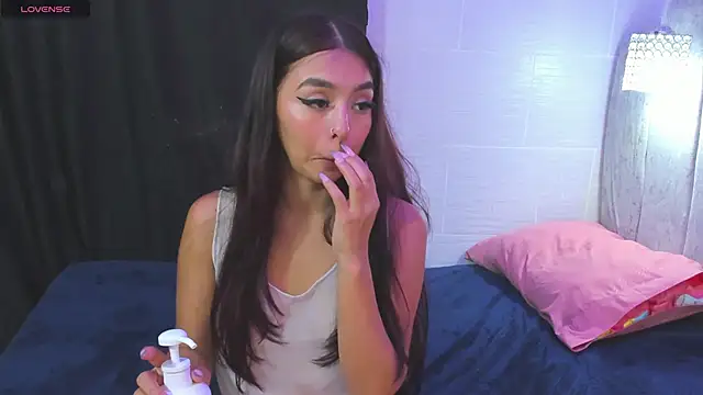 lanna_brunette live