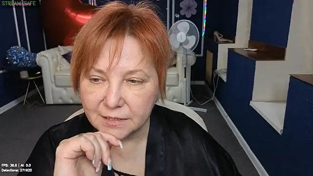 Kira_Kenett live