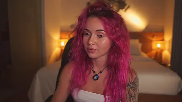 Sarah_Pink live