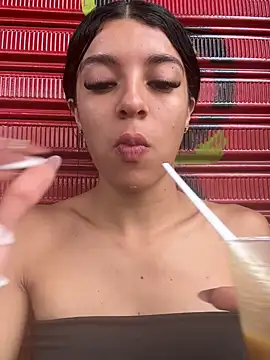 NaniBlossomX live