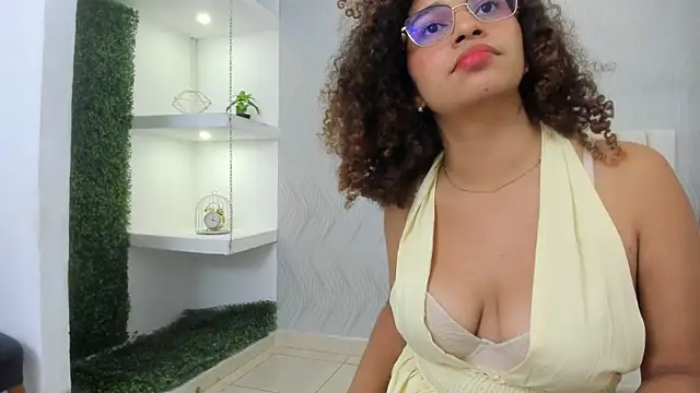 melany_guzman live