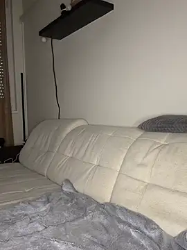 Mia_harmati live
